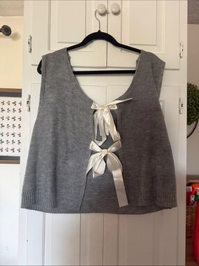 Gray Knit Bow-Back Sweater Vest
